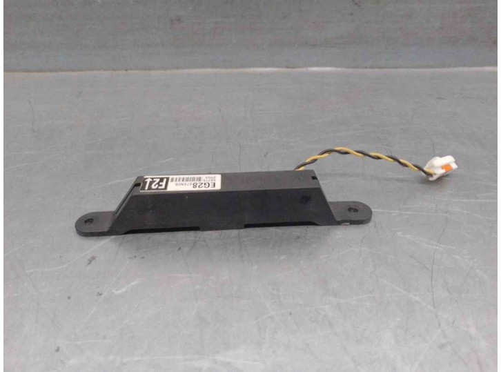 Recambio de antena para mazda cx-7 (er) 2.2 turbodiesel cat referencia OEM IAM EG28676N0B 
