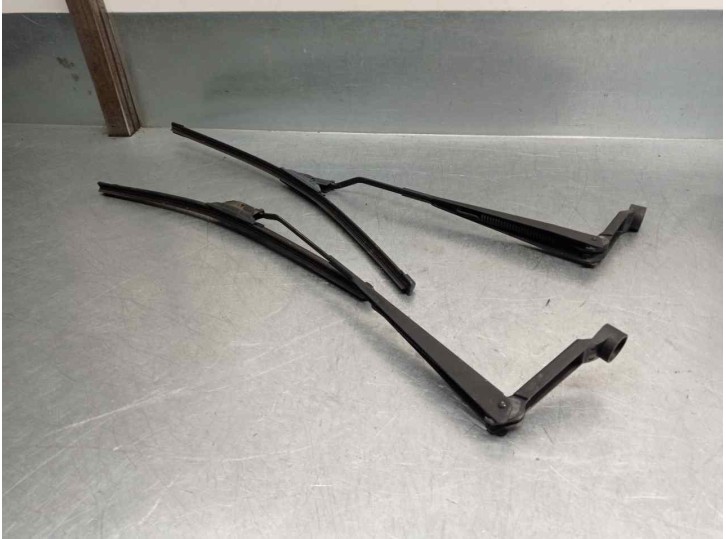 Replacement front right wiper arm for Chevrolet Lacetti 1.6 CAT OEM IAM reference 96476708 