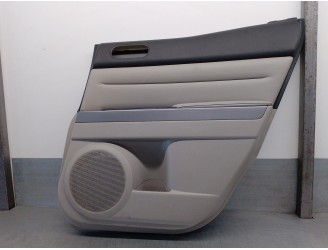 Recambio de guarnecido puerta trasera derecha para mazda cx-7 (er) 2.2 turbodiesel cat referencia OEM IAM EH7468520G 5 PUERTAS