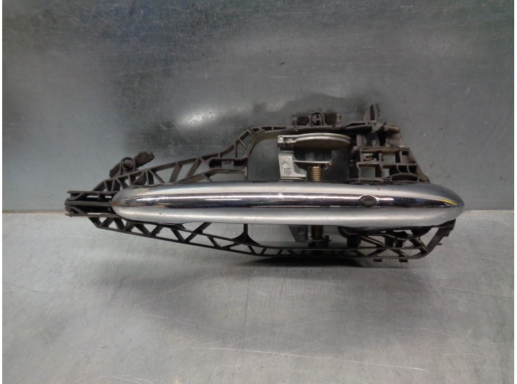 Recambio de maneta exterior delantera derecha para mini f60 countryman 16v referencia OEM IAM 7296458  