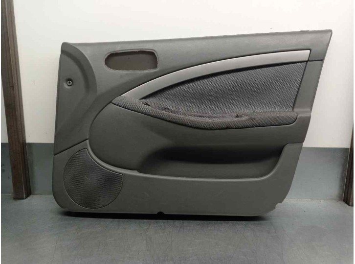 Recambio de guarnecido puerta delantera derecha para chevrolet lacetti 1.6 cat referencia OEM IAM 96556322  
