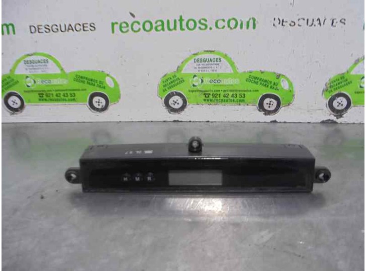 Replacement clock for Hyundai Santa Fe (BM) 2.2 CRDi Style 4x4 OEM IAM reference 945102B000 