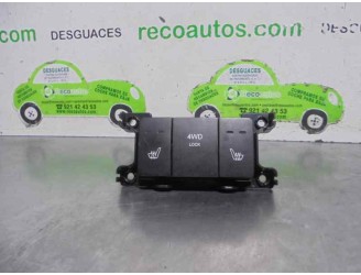 Replacement right seat control switch for Hyundai Santa Fe (BM) 2.2 CRDi Style 4x4 OEM IAM reference 