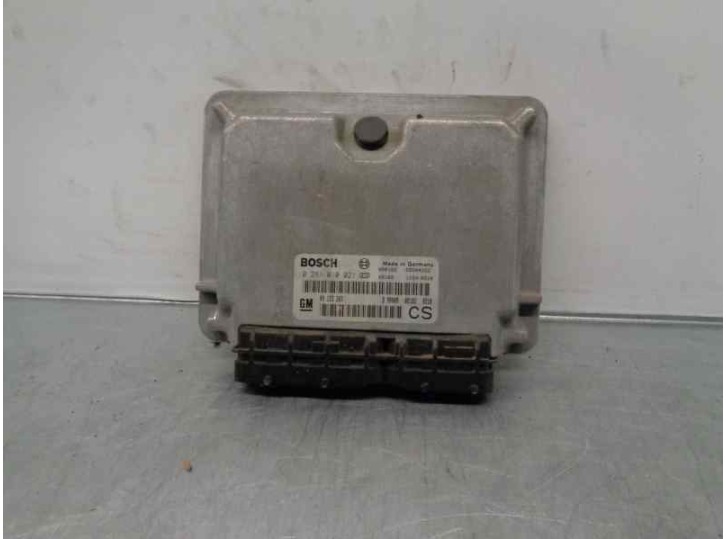 Recambio de centralita motor uce para opel zafira a elegance referencia OEM IAM 09133269 0281010021 BOSCH