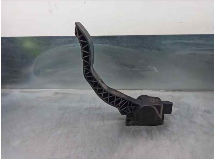 Recambio de potenciometro pedal para citroën c4 berlina 1.6 16v referencia OEM IAM 9684378880 0280755120 BOSCH
