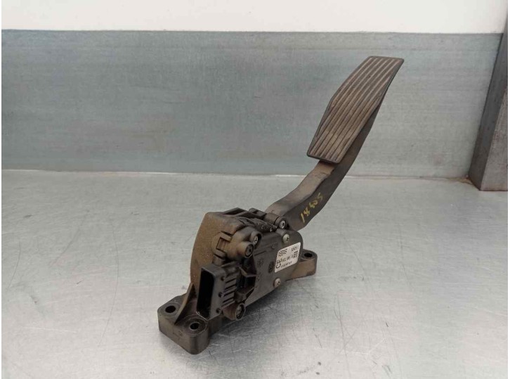 Recambio de potenciometro pedal para opel vectra c berlina 1.9 cdti referencia OEM IAM 9186724 6PV00832200 HELLA