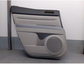 Recambio de guarnecido puerta trasera izquierda para mazda cx-7 (er) 2.2 turbodiesel cat referencia OEM IAM EH7468550G  5 PUERTA