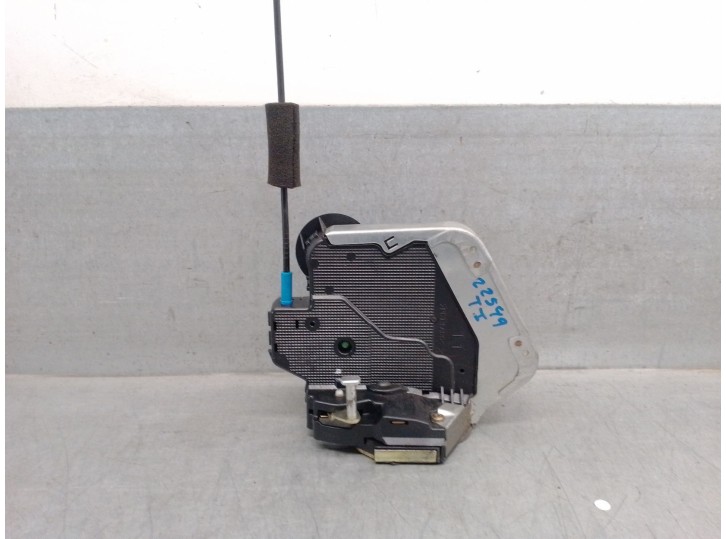 Recambio de cerradura puerta trasera izquierda para lexus rx (_u3_) 400h (mhu38_) referencia OEM IAM 6906060070 6906060070 