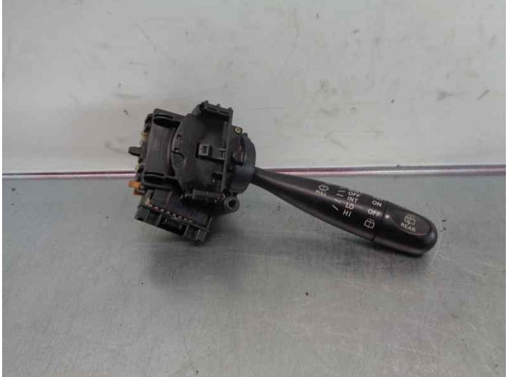 Recambio de mando limpia para toyota yaris (ncp1/nlp1/scp1) 1.3 16v cat referencia OEM IAM 8465252040  