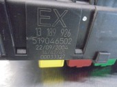 Recambio de caja reles / fusibles para opel vectra c berlina 1.9 cdti referencia OEM IAM 13189926 519046502 