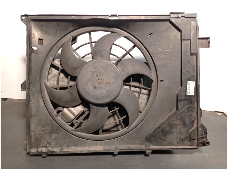 Recambio de electroventilador para bmw 3 compact (e46) 318 td referencia OEM IAM 17427790895 17117801422 0130303934 BOSCH