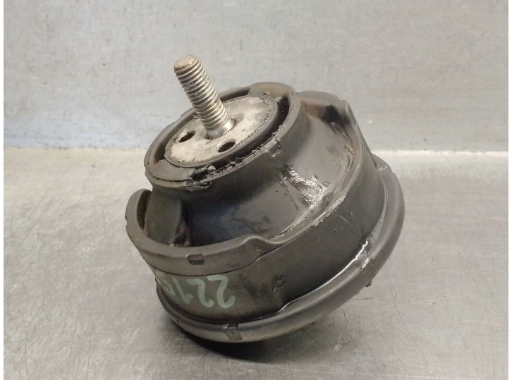 Replacement engine mount for BMW 3 Compact (E46) 318 TD OEM IAM reference CTX201553 22116779972 