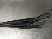 Replacement front right wiper arm for Peugeot Partner Kombi Confort OEM IAM reference 9682974380 