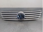 Replacement front grille for Volkswagen Polo Sedan (6N2) 1.4 OEM IAM reference 3B0853601A 