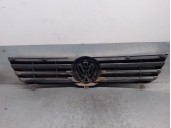 Replacement front grille for Volkswagen Polo Saloon (6N2) 1.4 OEM IAM reference 3B0853601A 