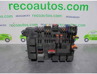 Recambio de caja reles / fusibles para mercedes-benz clase s (w221) berlina 5.5 v8 cat referencia OEM IAM A2215403550 