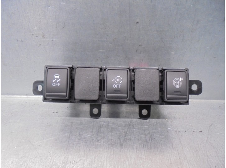 Recambio de interruptor para nissan pulsar (c13) 1.5 turbodiesel cat referencia OEM IAM 689TU3ZL0A 