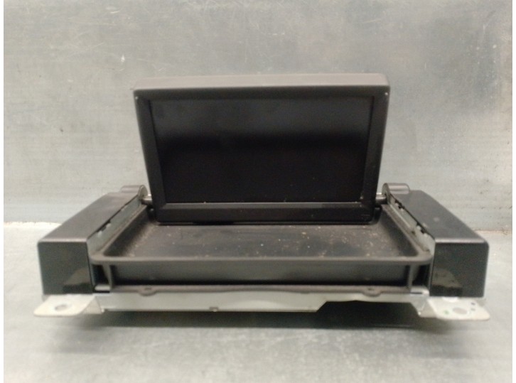 Replacement multifunction display for Volvo S40 saloon 2.0 diesel CAT OEM IAM reference 312155581 312155581 
