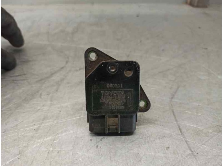Recambio de caudalimetro para toyota avensis wagon (t25) 2.4 16v cat referencia OEM IAM 222040J010 MB1974003010 DENSO