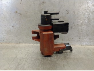 Recambio de electrovalvula vacio para volvo s40 berlina 2.0 diesel cat referencia OEM IAM 6G9Q9E882CA 70177100 PIERBURG