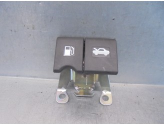 Replacement hood latch for Nissan Pulsar (C13) 1.5 Turbodiesel CAT OEM IAM reference 656213ZL0A 