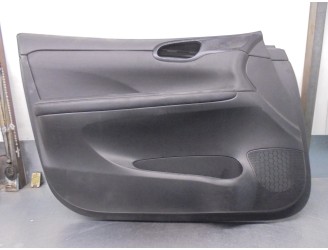 Replacement front left door trim panel for Nissan Pulsar (C13) 1.5 turbodiesel CAT OEM IAM reference 809013ZL0A 