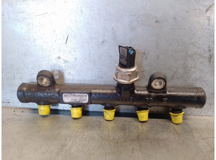 Recambio de rampa inyectora para volvo s40 berlina 2.0 diesel cat referencia OEM IAM 9681649580 9681649580 