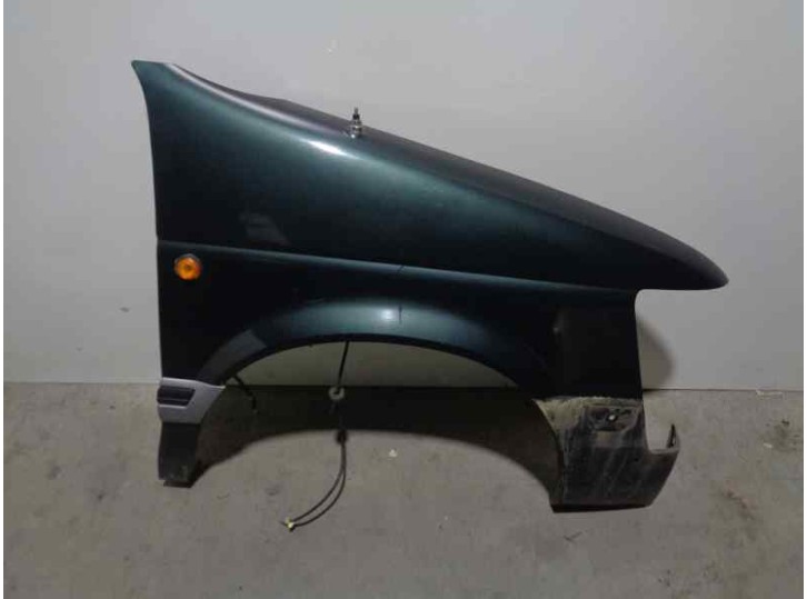 Recambio de aleta delantera derecha para chrysler voyager (es) 3.3 cat referencia OEM IAM 4411946 VERDE 