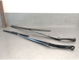 Recambio de brazo limpia delantero derecho para hyundai kona furgoneta/suv (os, ose, osi) ev referencia OEM IAM SX2PL  