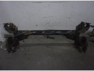 Recambio de puente trasero para nissan pulsar (c13) 1.5 turbodiesel cat referencia OEM IAM 555013ZU1A PARA DISCOS 5 AGUJEROS BUR