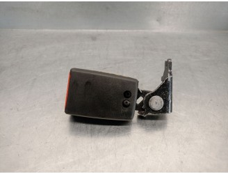 Recambio de enganche cinturon para ford focus iii 1.6 tdci referencia OEM IAM 1741765 1741765 