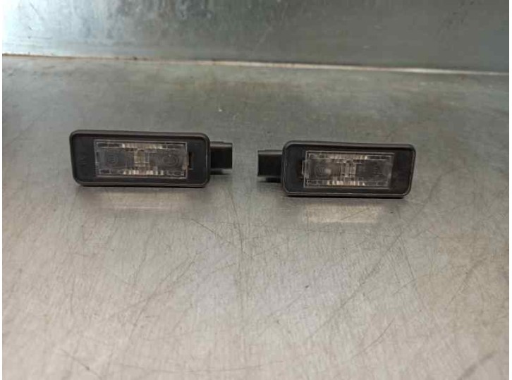 Recambio de piloto matricula para peugeot 208 1.6 e-hdi fap referencia OEM IAM 9682403680 