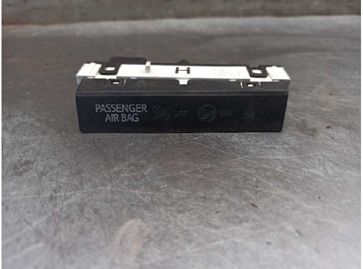 Recambio de pantalla multifuncion para toyota prius (nhw30) 1.8 16v cat (híbrido) referencia OEM IAM 8310847020 