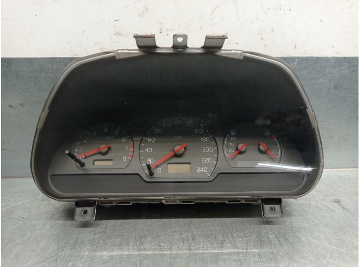 Replacement instrument cluster for Volvo V40 Estate 2.0 16V CAT OEM IAM reference 30862000007 8251190 