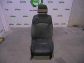 Recambio de asiento delantero derecho para lexus is 200 (ds2/is2) d-cat referencia OEM IAM 7110053731C6 CUERO Y TELA NEGRA 4PUER