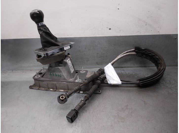 Recambio de palanca cambio para volkswagen passat berlina (3c2) 2.0 tdi referencia OEM IAM 1K0711061B  