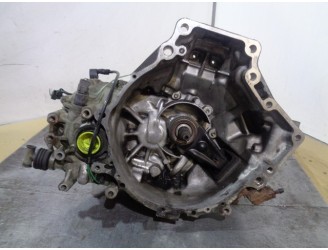 Recambio de caja cambios para mazda 323 berlina f/s (bj) 2.0 turbodiesel referencia OEM IAM G56217150F G56217100D 