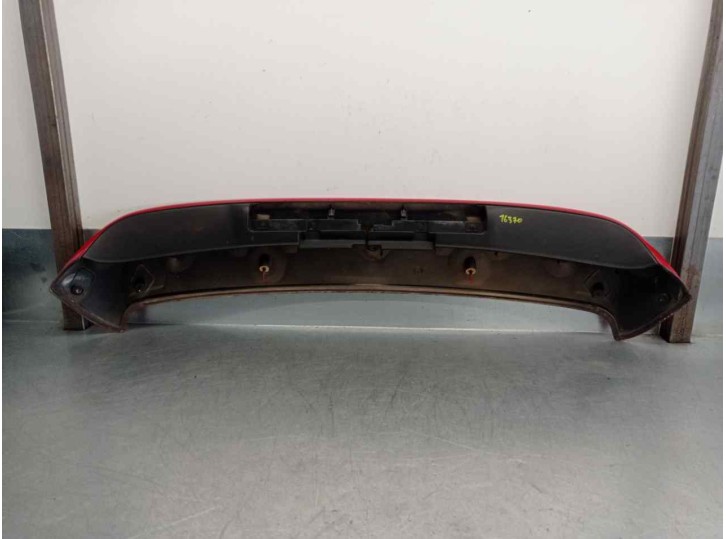 Recambio de aleron trasero para mazda 323 berlina f/s (bj) 2.0 turbodiesel referencia OEM IAM E25T51971 