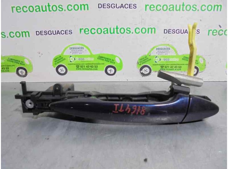Replacement rear left exterior door handle for Lexus IS 200 (DS2/IS2) D-CAT OEM IAM reference 6922053050A0 