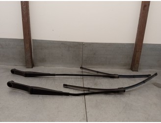 Recambio de brazo limpia delantero derecho para audi a6 c8 (4a2) 35 tdi mild hybrid referencia OEM IAM 4K1955408  4K1955407