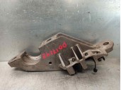 Replacement engine mount for BMW 5 Series saloon (G30) 2.0 16V turbodiesel OEM IAM reference 31356884012 