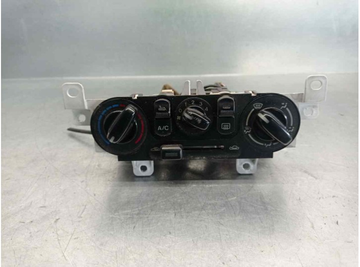 Replacement heating/air conditioning control unit for Mazda 323 saloon F/S (BJ) 2.0 turbodiesel OEM IAM reference BJ0E61190F