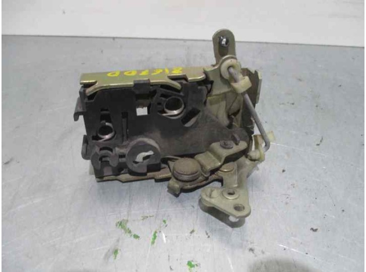 Recambio de cerradura puerta delantera derecha para peugeot 205 style 1.1 referencia OEM IAM  MANUAL 3 PUERTAS