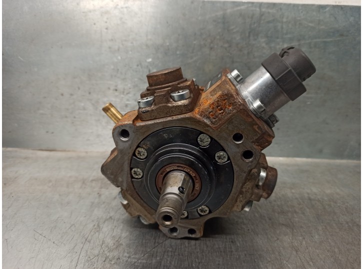 Recambio de bomba inyeccion para ford focus lim. (cb4) 1.6 tdci cat referencia OEM IAM 9683703780 0445010102 BOSCH