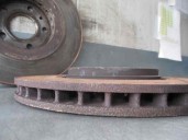 Recambio de disco freno delantero para renault laguna iii kte3/ kte30e 3.0 referencia OEM IAM 402060010R  