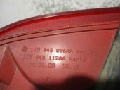 Recambio de piloto trasero derecho para volkswagen bora berlina (1j2) 1.6 referencia OEM IAM 1J5945096AA  