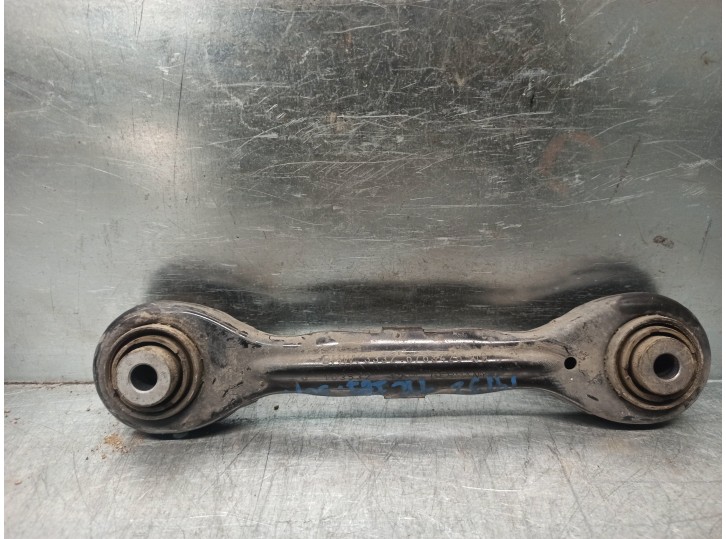 Recambio de brazo suspension superior trasero izquierdo para bmw serie 3 berlina (e90) 335d referencia OEM IAM 33326765425 