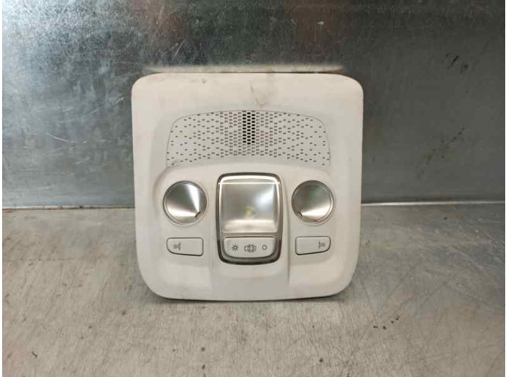 Recambio de luz interior para peugeot 208 1.6 e-hdi fap referencia OEM IAM 9673810977  