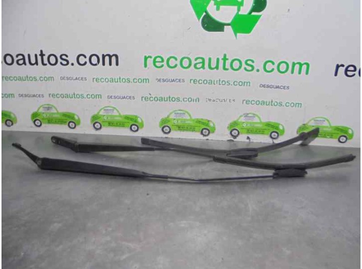 Recambio de brazo limpia delantero derecho para renault laguna iii kte3/ kte30e 3.0 referencia OEM IAM   