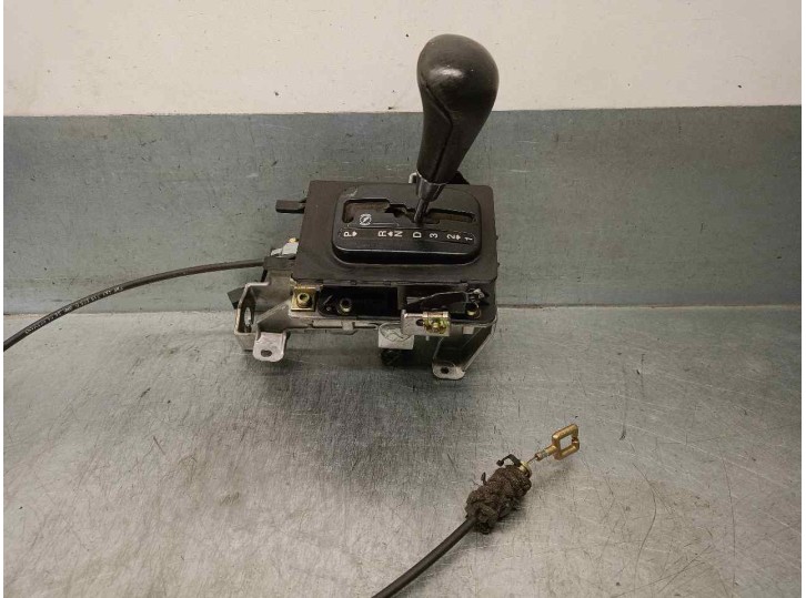 Recambio de palanca cambio para audi a6 berlina (c4) 2.8 quattro referencia OEM IAM 4A1713575  